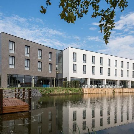 Varda Sport Hotel Кишварда Экстерьер фото